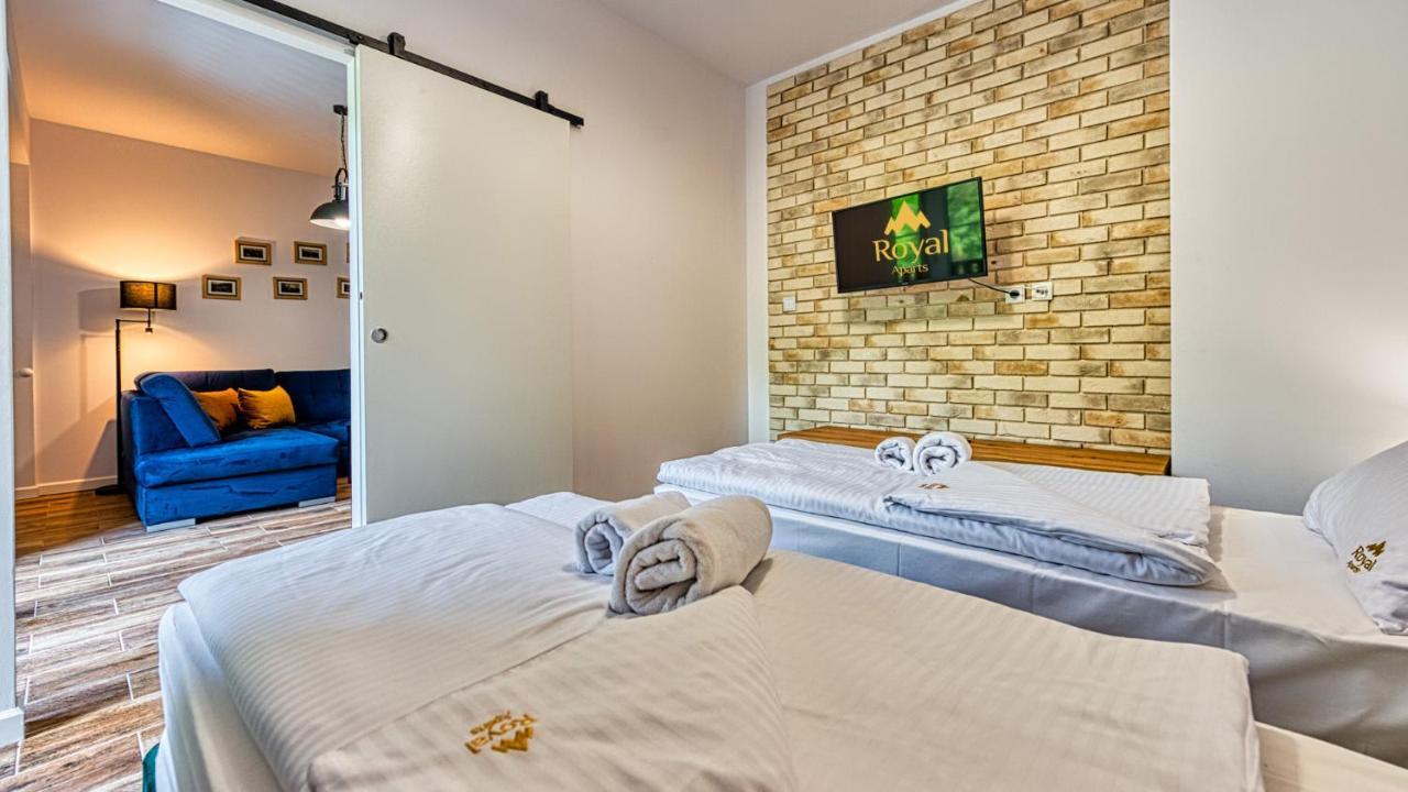 Apartamenty Centrum - Wyszynskiego 9 By Royal Aparts Swieradow-Zdroj Exterior foto